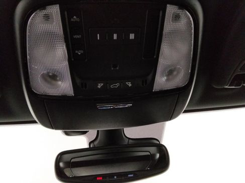 Used 2023 Dodge Durango SRT image 32