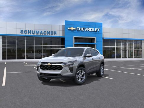 New 2026 Chevrolet Trax LS w/ LS Convenience Package FWD image 8