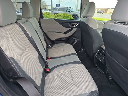 Used 2022 Subaru Forester Premium AWD/4WD image 28