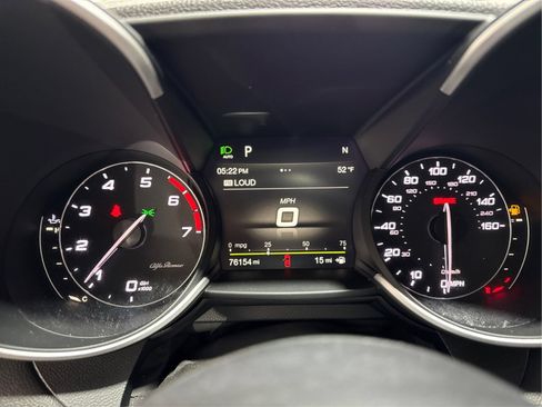Used 2019 Alfa Romeo Giulia Ti RWD image 15