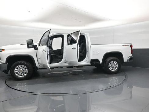 Used 2023 Chevrolet Silverado 2500 LTZ AWD/4WD image 49