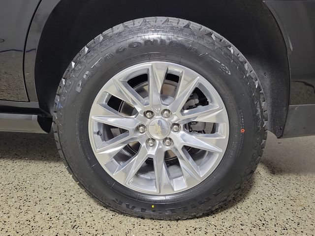 Used 2024 Chevrolet Tahoe Premier AWD/4WD image 8