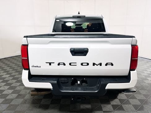 Used 2024 Toyota Tacoma TRD Sport RWD image 4