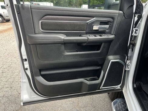 Used 2025 RAM 2500 Laramie image 6