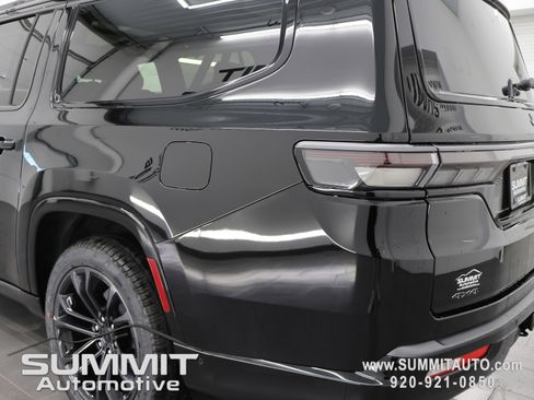 New 2026 Jeep Grand Wagoneer L Summit AWD/4WD image 36