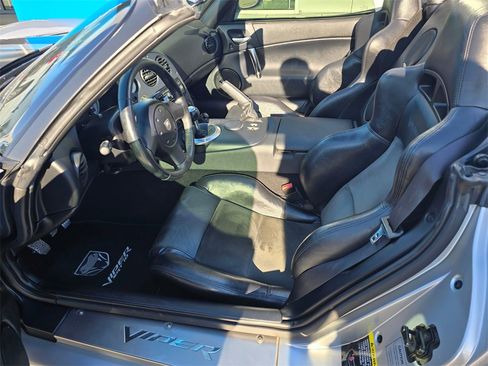 Used 2004 Dodge Viper SRT-10 image 18