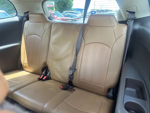 Used 2016 Buick Enclave Leather FWD image 16