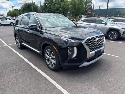 Used 2020 Hyundai Palisade SEL w/ Premium Package AWD/4WD image 3