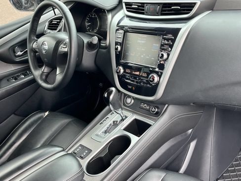 Used 2019 Nissan Murano SL w/ SL Technology Package FWD image 9