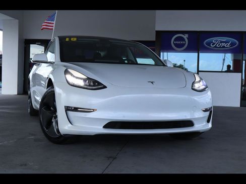 Used 2018 Tesla Model 3 Mid Range image 1