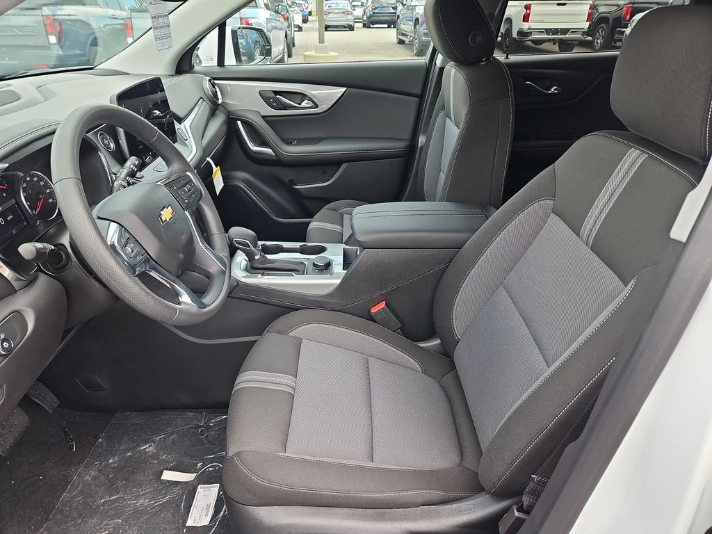 New 2026 Chevrolet Blazer LT w/ LPO, Floor Liner Package AWD/4WD image 18