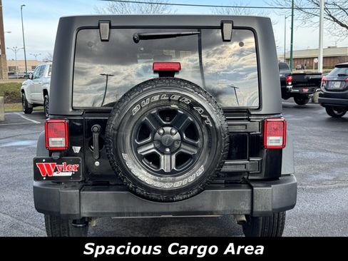 Used 2016 Jeep Wrangler Unlimited Sport w/ Connectivity Group image 13