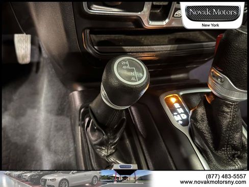 Used 2022 Jeep Gladiator Sport AWD/4WD image 23