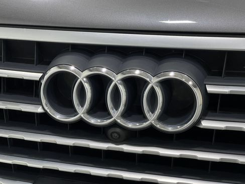 Used 2019 Audi Q7 2.0T Premium Plus AWD/4WD image 38