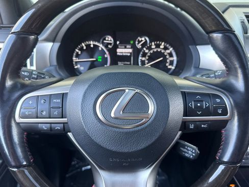 Used 2021 Lexus GX 460 Premium w/ Accessory Package AWD/4WD image 24