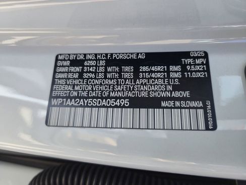 New 2025 Porsche Cayenne image 31