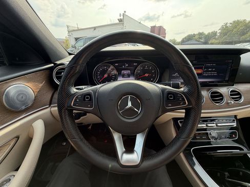 Used 2017 Mercedes-Benz E 300 4MATIC image 13