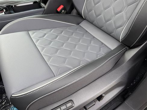 New 2026 Volkswagen Tiguan SEL R-Line image 12