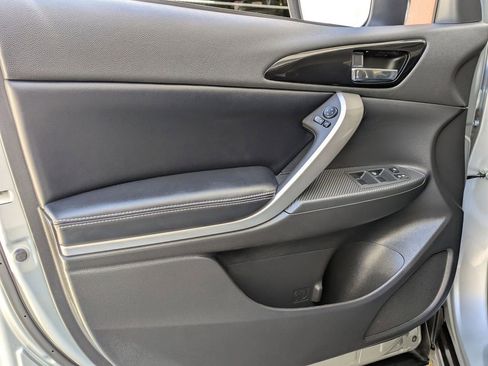 Used 2025 Mitsubishi Eclipse Cross AWD image 11