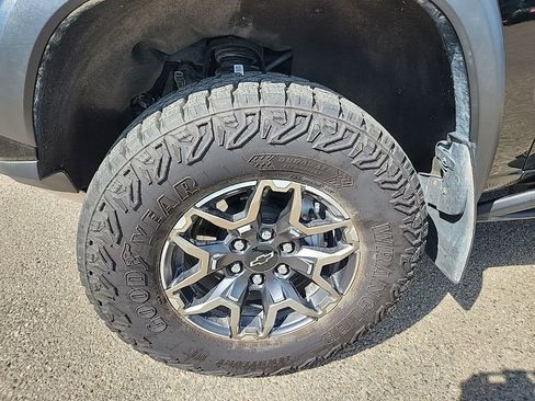 Certified 2024 Chevrolet Colorado ZR2 w/ ZR2 Convenience Package III AWD/4WD image 57