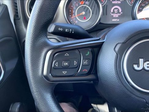 Used 2018 Jeep Wrangler Sport AWD/4WD image 21