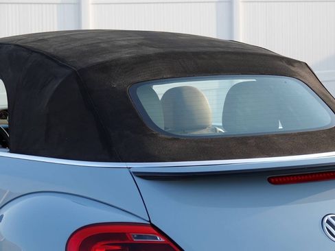 Used 2014 Volkswagen Beetle TDI FWD image 50
