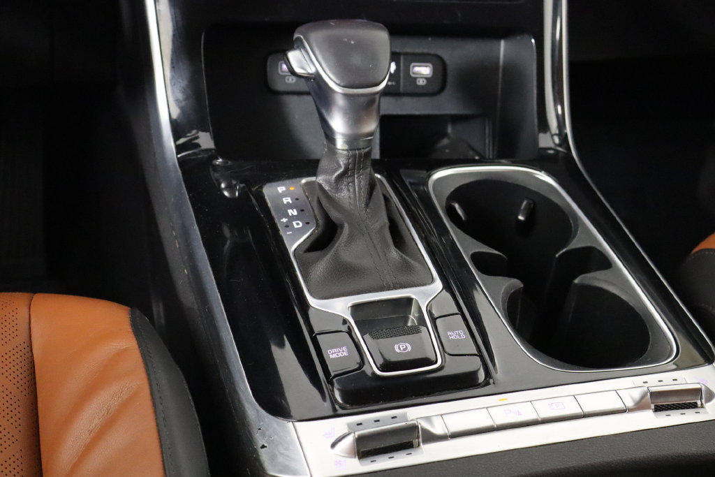 Used 2024 Kia Carnival SX FWD image 29