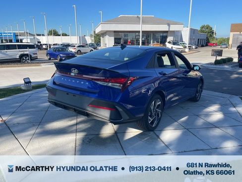 Used 2025 Hyundai Elantra Sport FWD image 15