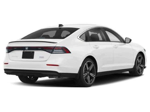 Used 2023 Honda Accord Sport image 2