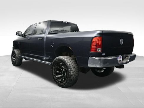 Used 2017 RAM 2500 Tradesman w/ Chrome Appearance Group AWD/4WD image 3