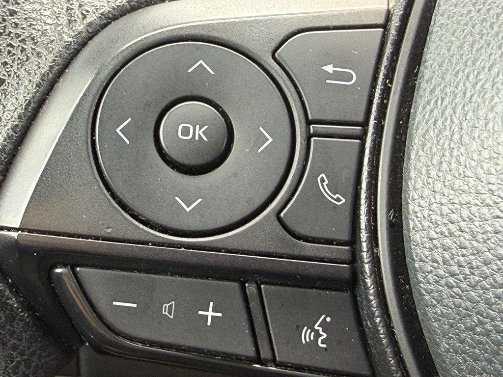 Used 2024 Toyota RAV4 XLE FWD image 17