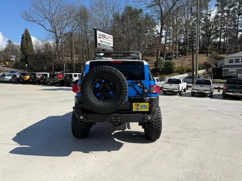 Used 2007 Toyota FJ Cruiser 4WD image 6