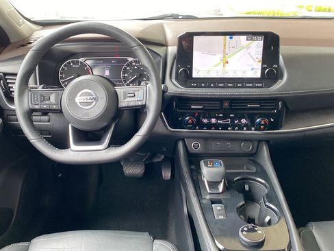 Used 2021 Nissan Rogue SL w/ Premium Package AWD/4WD image 17