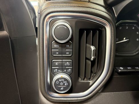 Used 2019 GMC Sierra 1500 AT4 w/ Technology Package AWD/4WD image 15