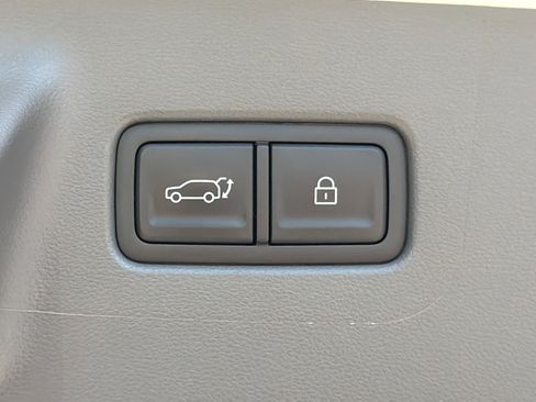 Used 2025 Hyundai Santa Fe SEL image 19