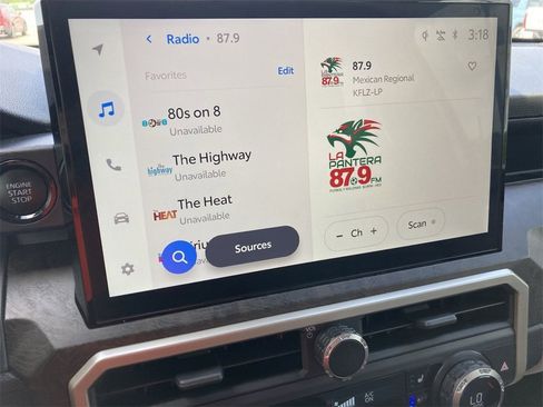 Used 2024 Toyota Tacoma Limited image 12