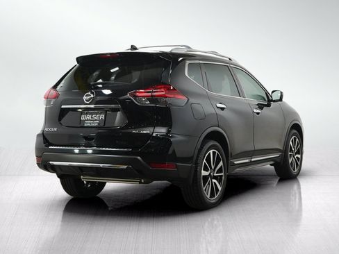 Used 2017 Nissan Rogue SL w/ SL Premium Package AWD/4WD image 5