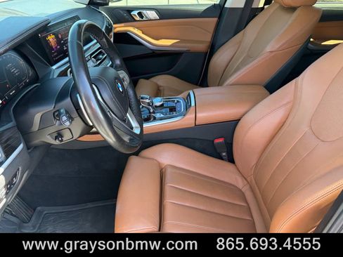 Used 2021 BMW X7 xDrive40i w/ Executive Package image 12