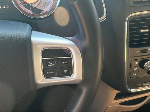 Used 2016 Dodge Grand Caravan SE w/ Quick Order Package 29E SE image 27