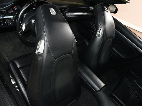 Used 2015 Porsche 911 Targa 4 AWD/4WD image 15