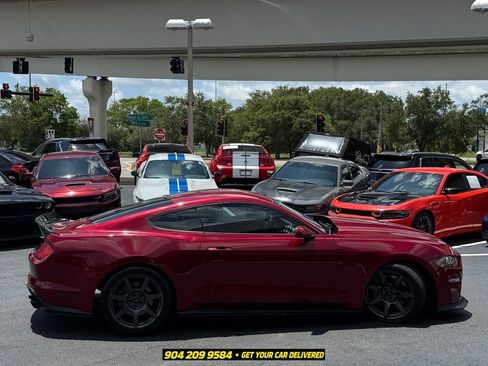 Used 2018 Ford Mustang GT RWD image 8