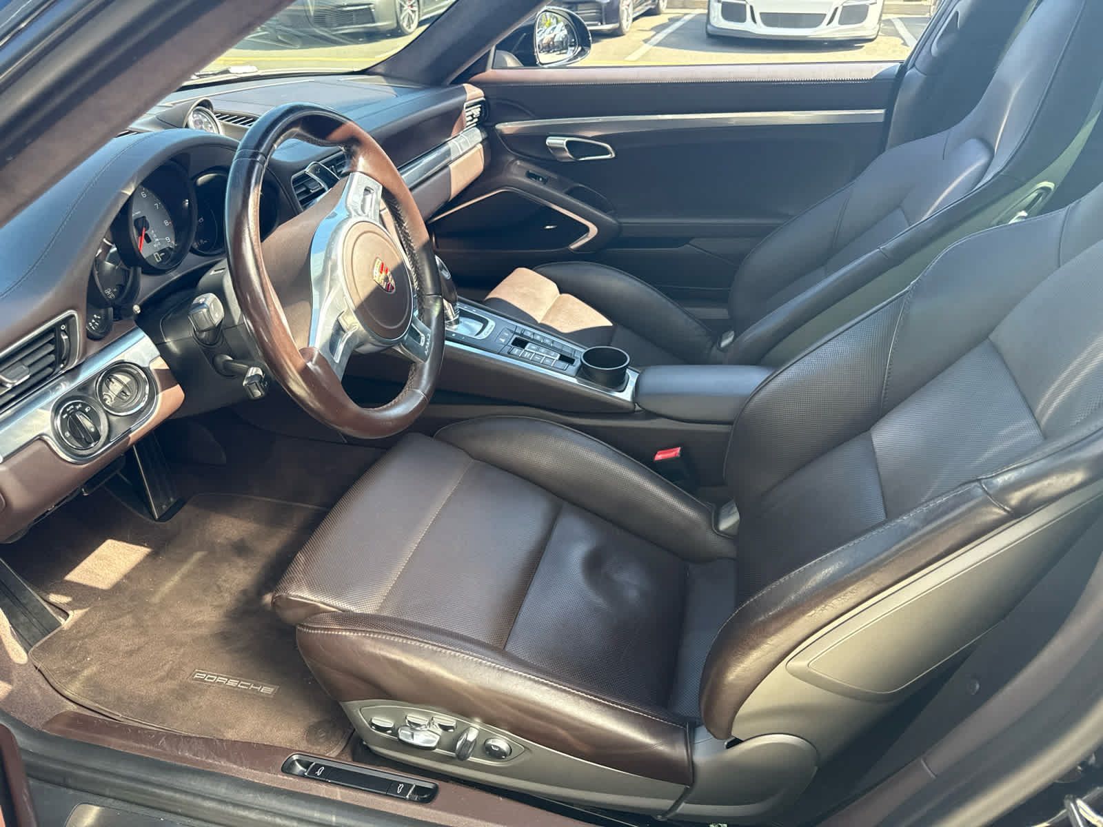 Used 2014 Porsche 911 Carrera 4S AWD/4WD image 5