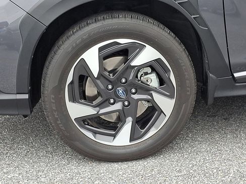 Used 2025 Subaru Crosstrek 2.5i Limited AWD/4WD image 8