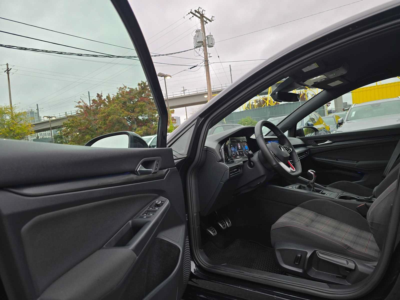 Used 2022 Volkswagen GTI S FWD image 20