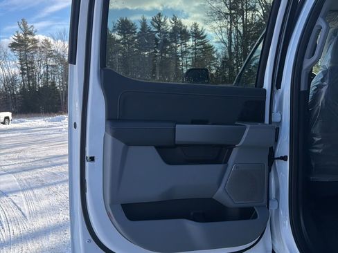 New 2026 Ford F450 XLT w/ XLT Premium Package image 10