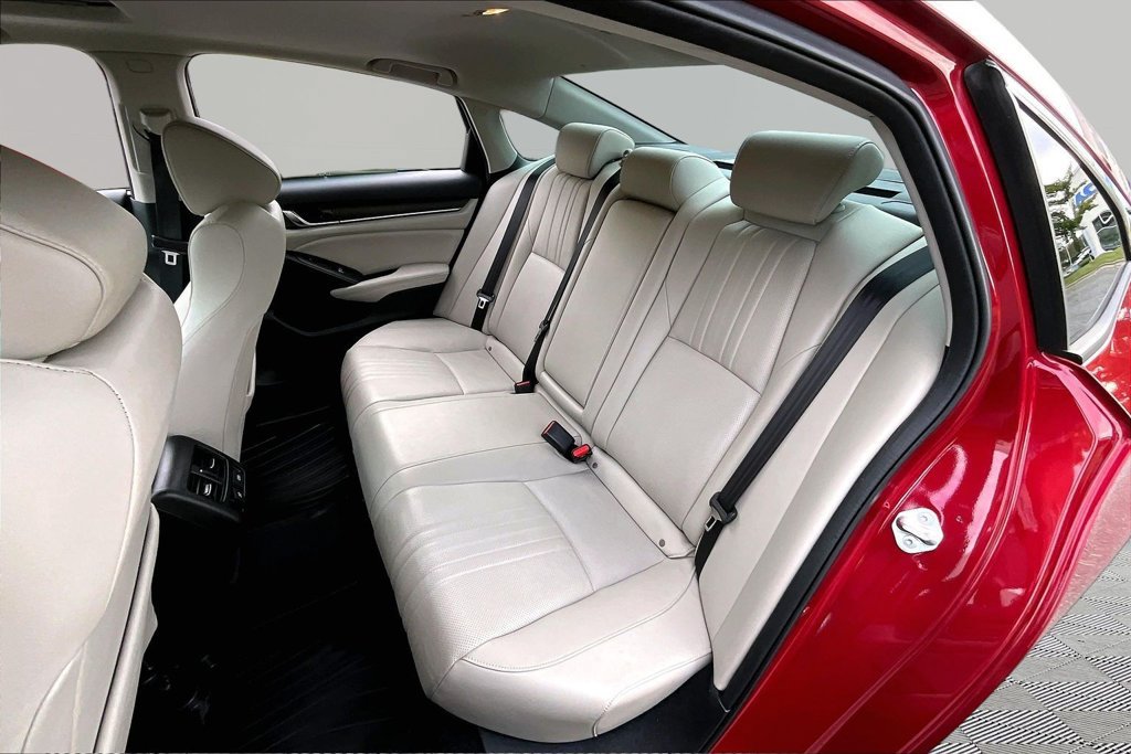 Used 2022 Honda Accord Touring image 18