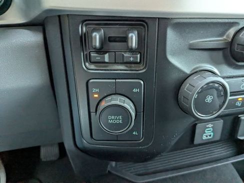 Used 2025 Ford F250 XLT image 6