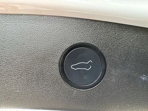 Used 2023 Tesla Model 3 Standard Range RWD image 29