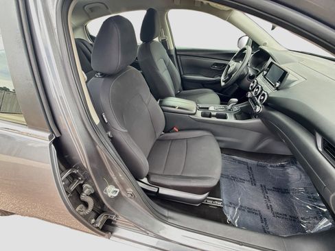 Used 2024 Nissan Sentra S FWD image 28