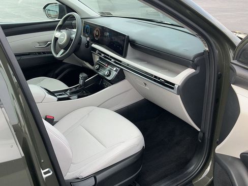 Certified 2025 Hyundai Tucson SE image 27